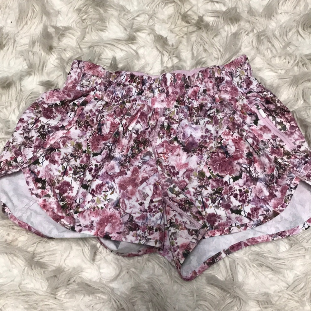Floral lulu shorts